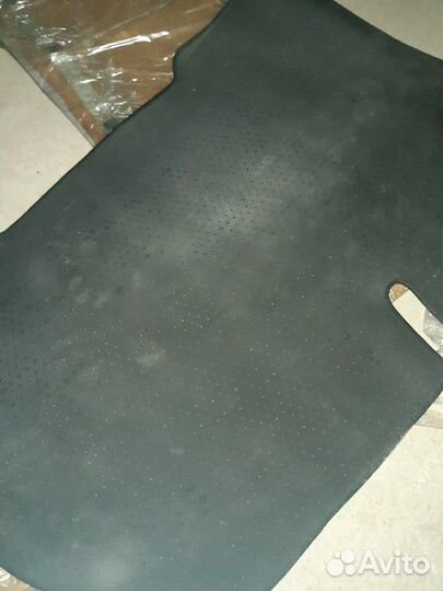 Коврик в багажник на мерседес 639, 447