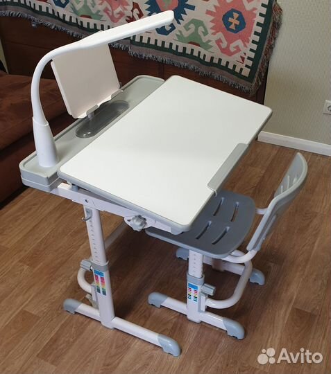 Растущий стол и стул Kantor, Чехия