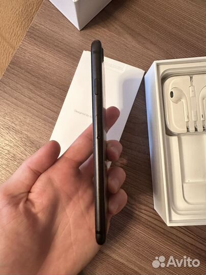 iPhone 7, 128 ГБ