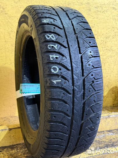 Bridgestone Ice Cruiser 7000S 205/60 R16 92T