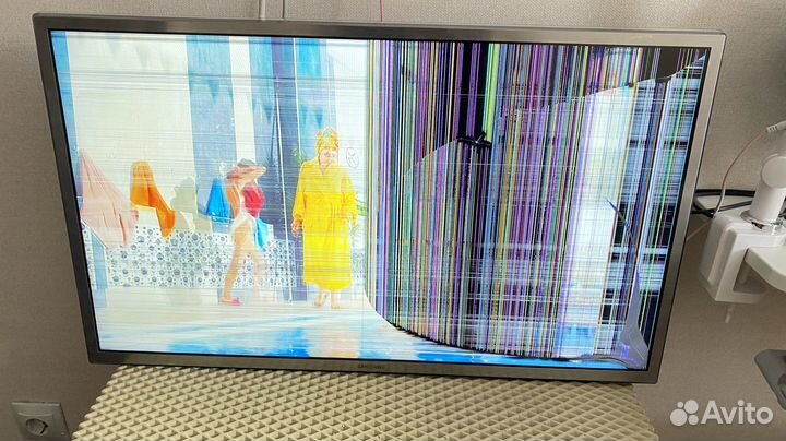 Телевизор SMART tv samsung на запчасти 32 д