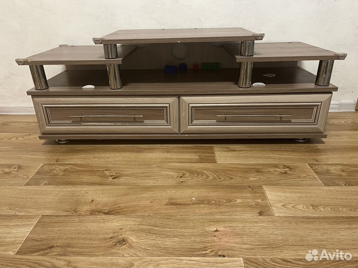 Тумба под телевизор