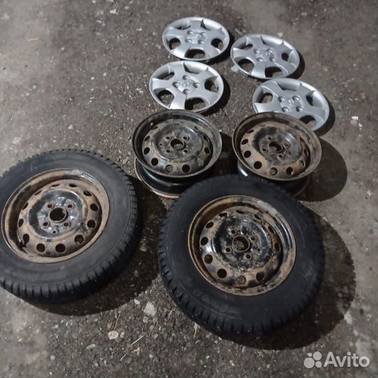 Диски с колпаками