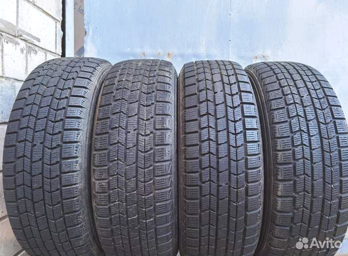 Dunlop DSX-2 215/60 R17 96H