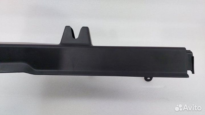 Обшивка багажника правая Toyota Camry 50