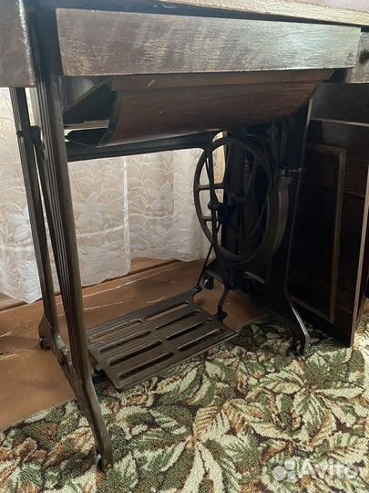 Швейная машинка пмз им. Калинина чугунная станина