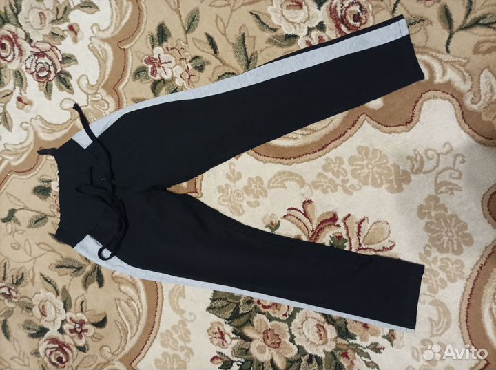 Спортивные брюки