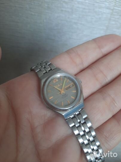 Часы наручные женские бу