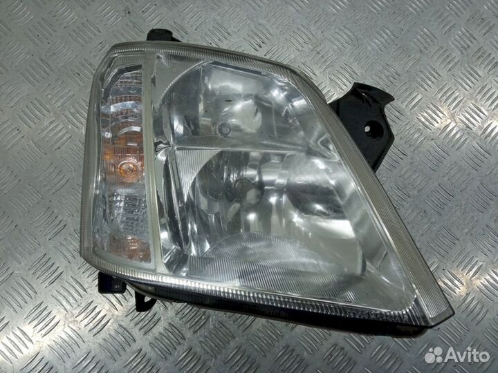 Фара Opel Meriva A (2003-2010)