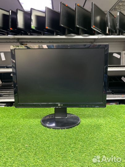 Монитор LG Flatron W1942S-PF