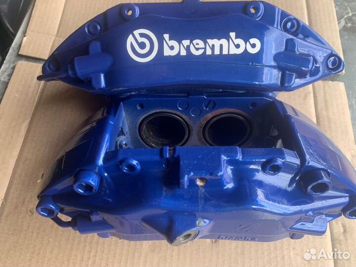 Передние тормоза brembo