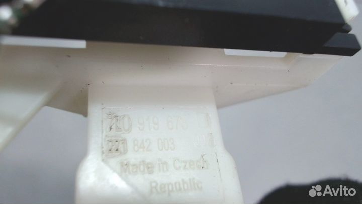 Датчик уровня топлива Porsche Cayenne, 2004