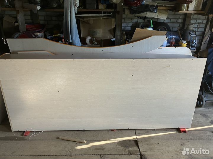 Кровать детская двухярусная со столом и шкафом