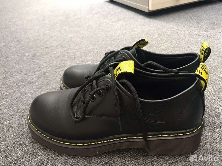 Топсайдеры женские 37