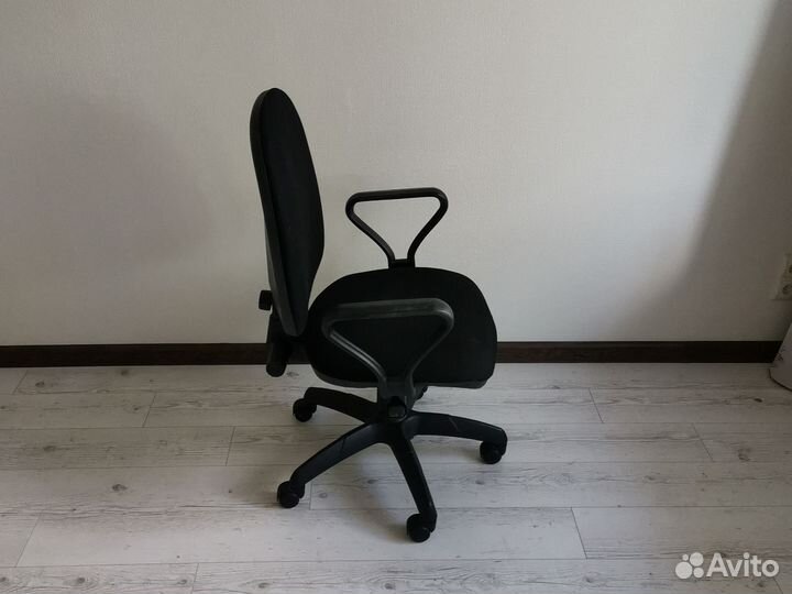 Компьютерное кресло