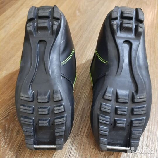 Лыжные ботинки Trek 34 размер