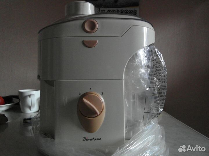 Соковыжималка Binatone je-800