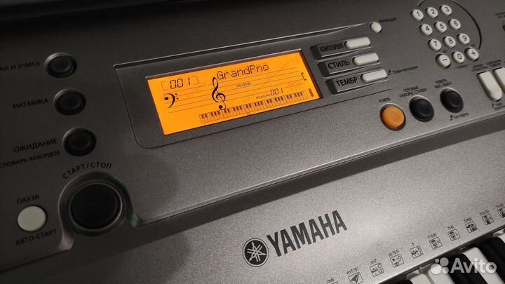 Синтезатор Yamaha psr r300