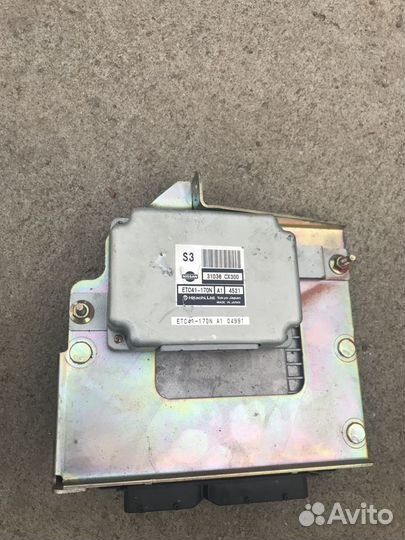 Продам запчасти от Nissan Serena, 2003