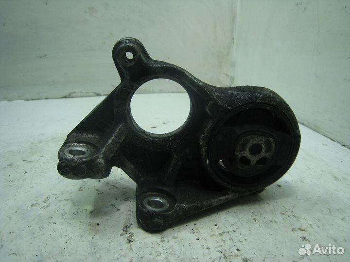 Кронштейн подвесного подшипника полуоси Пежо
