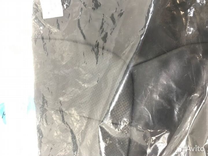 Обшивка сиденья задняя правая Toyota Land Cruiser