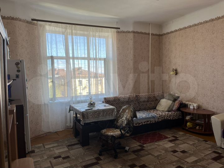 Комната 20 м² в 3-к., 2/5 эт.