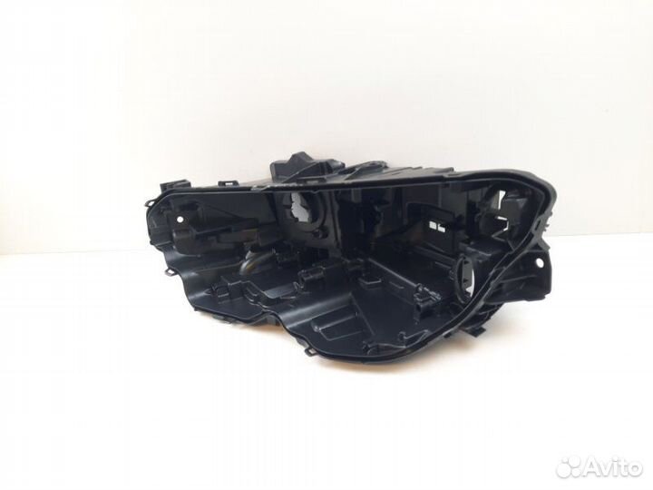 Корпус фары левый Volvo S90 2 2016-2020
