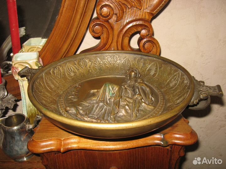 Ваза бронза богиня Франция 19 века