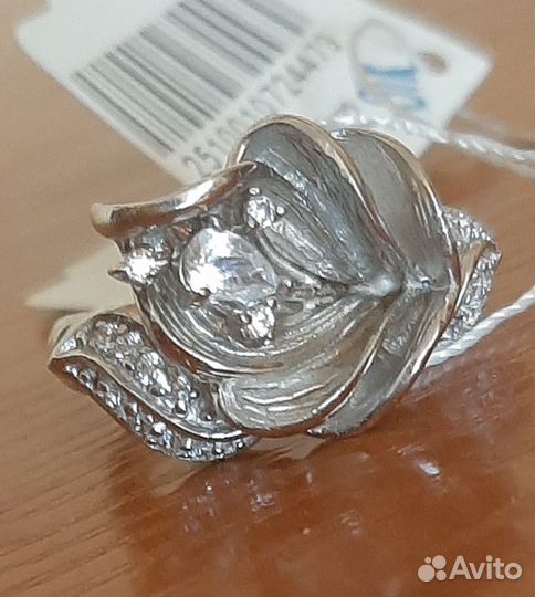 Серебряное кольцо и подвески