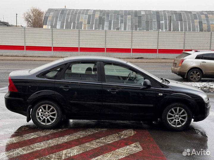 Ford Focus 1.4 МТ, 2006, 241 000 км