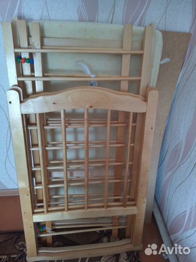 Детская кроватка