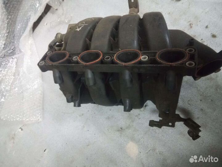 Коллектор впускной Шевроле Круз 1,8