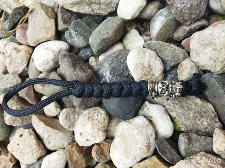 Темляк для ножа