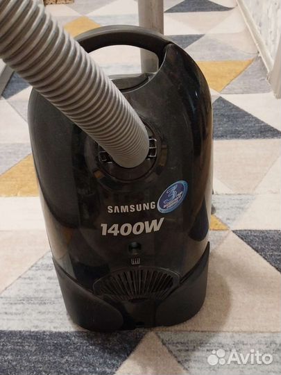 Пылесос samsung 1400W