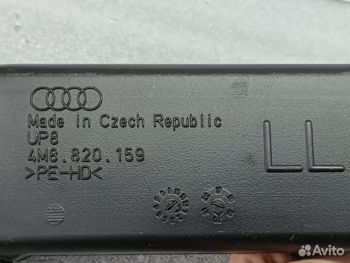 Воздуховод отопителя левый Audi Q7 4M