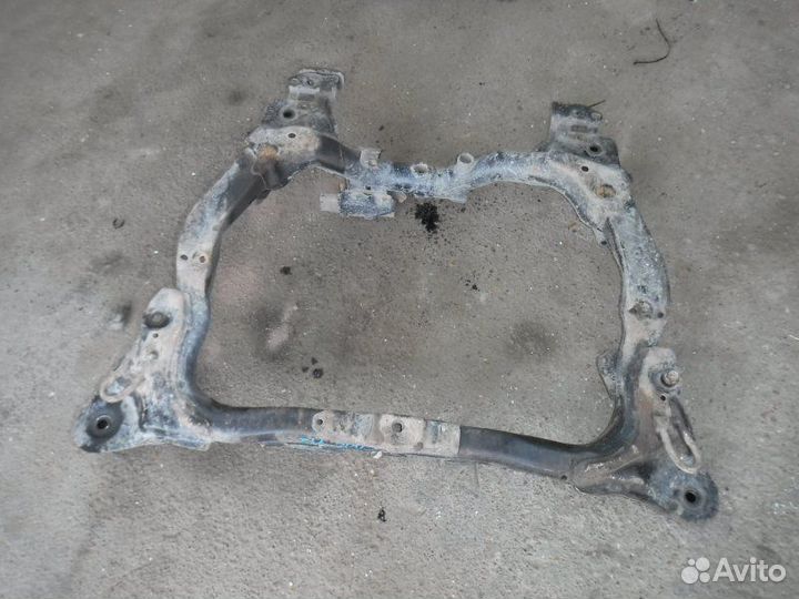 Подрамник передний Honda Civic D16V 2003