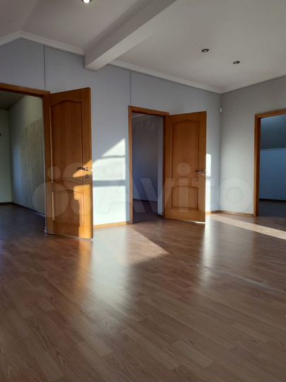 Свободного назначения, 90 м²