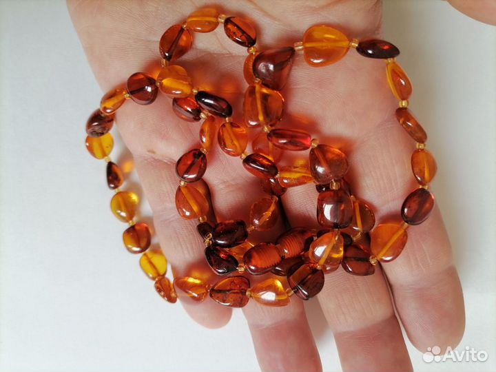Янтарные бусы