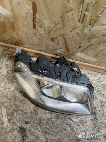 Фара Правая Пассат Б5+ бу оригинал 3B0941016AK