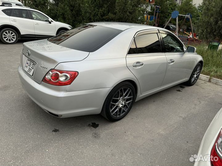 Капот на toyota mark x 120