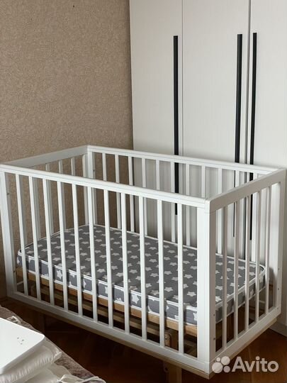 Детская кроватка 120х60 с маятником