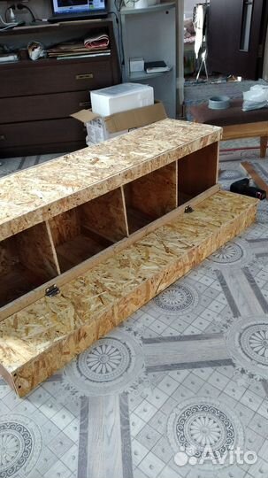 Гнездо для кур с яйцесборником