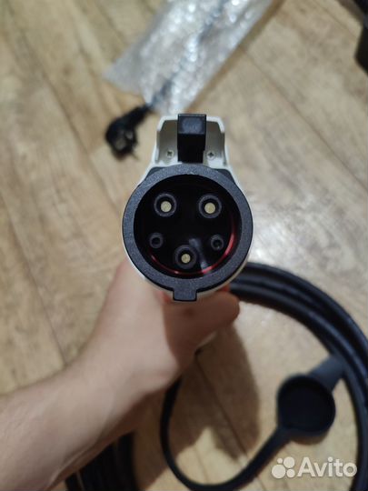 Зарядное устройство для электромобиля type 1