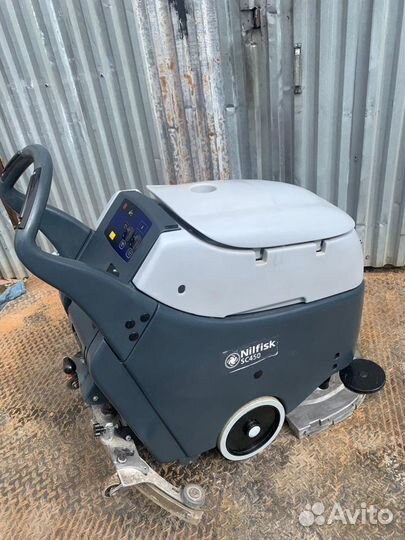 Поломоечная машина SC450 Nilfisk