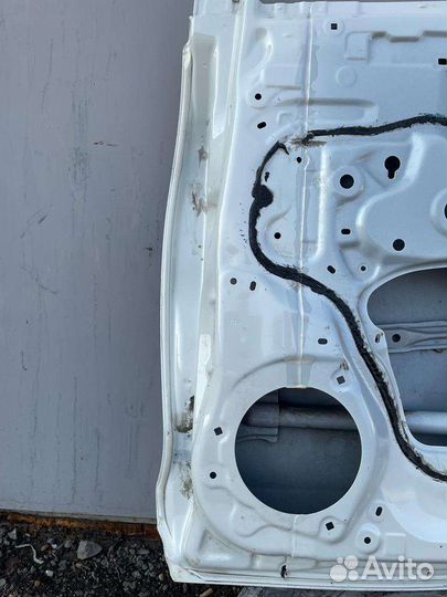 Дверь задняя правая Toyota Land Cruiser Prado