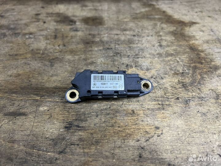 Датчик удара / Airbag Mercedes Benz W203 W211