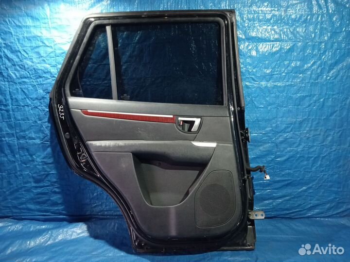 Дверь левая Hyundai Santa Fe II 2006-2010