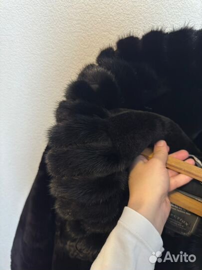 Шуба мутоновая с норкой