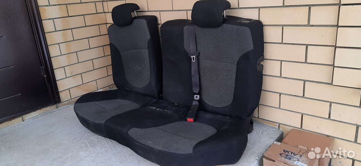 Заднее сидение