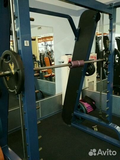 Продам подушечку для приседания со штангой